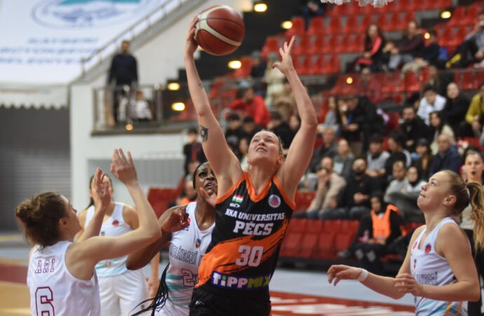 Melikgazi Kayseri Basketbol, NKA Universitas Pecs’i 76-65 mağlup ederek galibiyet elde etti.