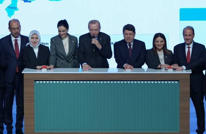 HSK atamaları yayımlandı: AKP’li Özlem Zengin’in Erdoğan’la tanıştırdığı yeğeni Konya hâkimi oldu
