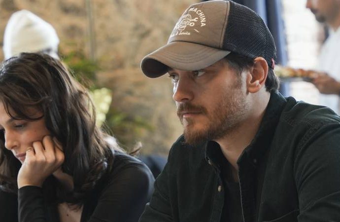 Çağatay Ulusoy ve Demet Özdemir başrolde: Eşref Rüya sete çıkıyor