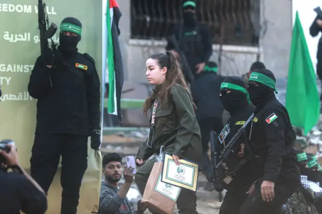 Hamas’tan yeni teklif: Rehineleri tek seferde bırakalım, İsrail tamamen çekilsin