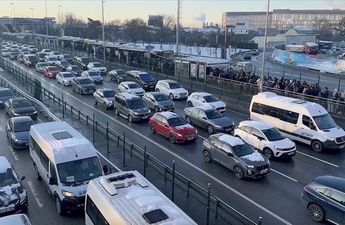 İstanbul’da trafik ‘mevsim normaline’ döndü