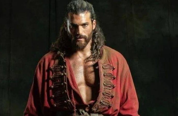 Can Yaman başrolde: Sandokan dizisinin afişi yayınlandı