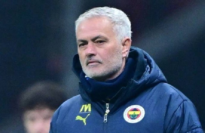 Chelsea taraftarından Jose Mourinho tezahüratları!