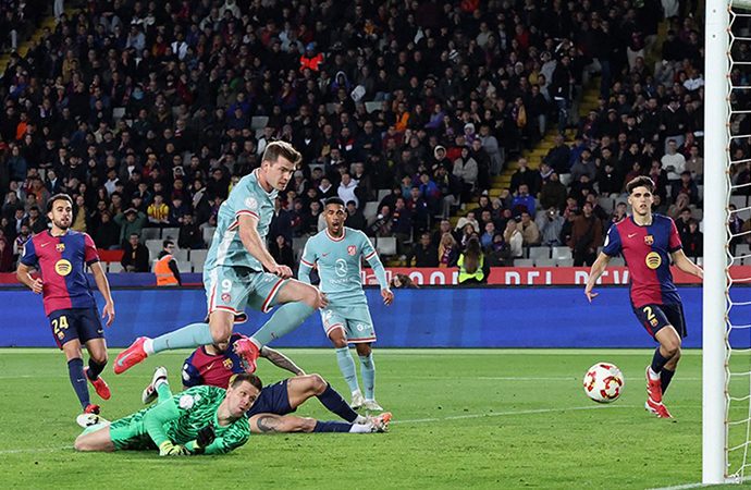 İspanya’da nefes kesen maç: Barcelona ile Atletico Madrid arasındaki gol düellosundan kazanan çıkmadı