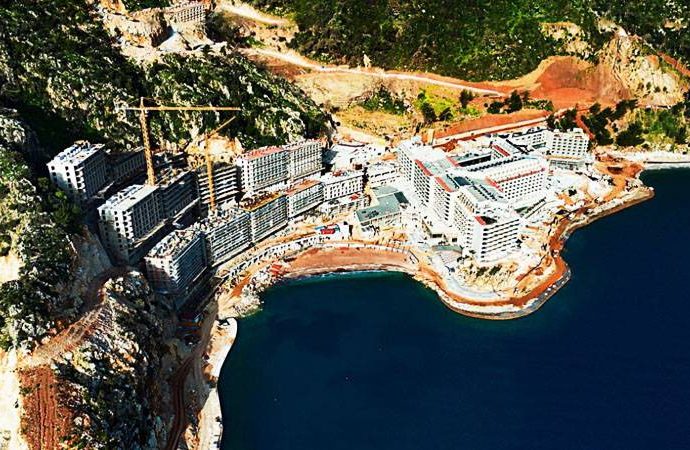 Marmaris’teki Sinpaş’ın sözde her yeri mühürlü, bütün ruhsatları iptal ama Ocak ayında 357 devremülk daha satmış