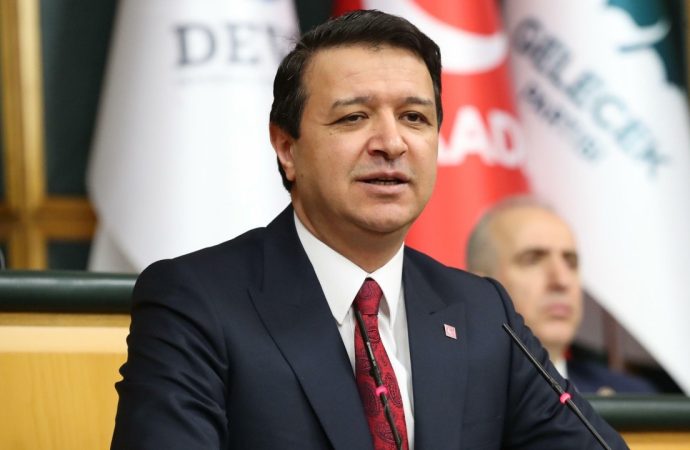 Yeni Yol’un üç liderinin de gündemi PKK’nın silah bırakması