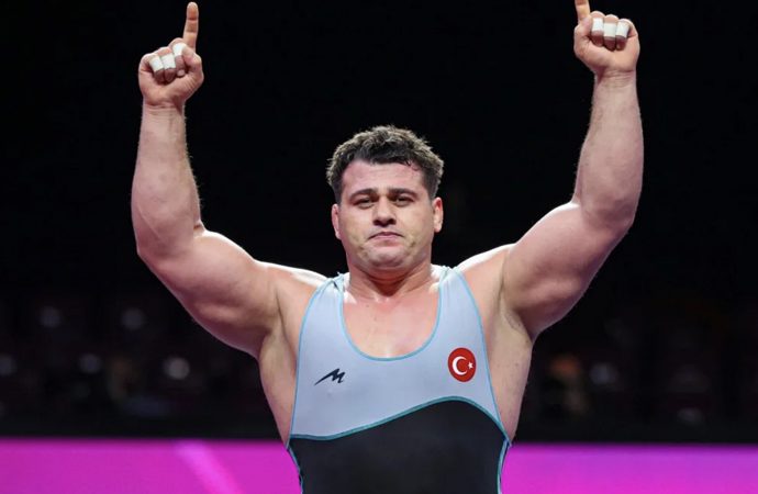 Milli güreşçi Rıza Kayaalp’e dört yıl men cezası!