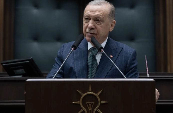 Erdoğan’dan “bayram ikramiyesi’ sorusuna tepki: Daha ne olacak? Beni dolduruşa getirmeye mi çalışıyorsun?