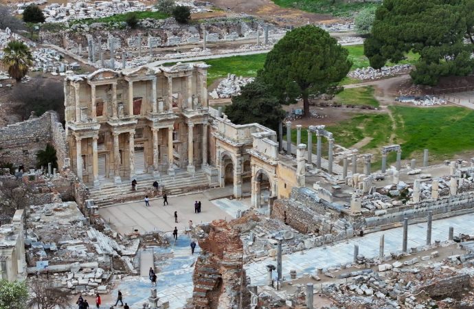 Müzikseverleri Efes’te bu yıl da nefis bir festival bekliyor