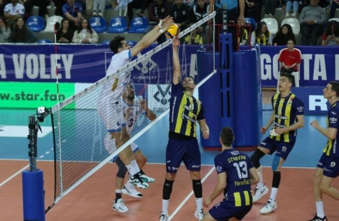 Fenerbahçe Medicana finali Halkbank’la oynayacak