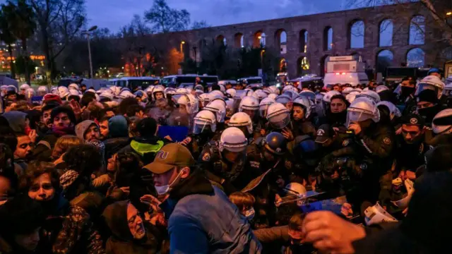 Erdoğan’ın hesabı aynı suda ikinci kez yıkanmak mı? İmamoğlu protestolarından bir Gezi daha çıkar mı?