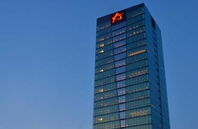 Anadolu Grubu’nda bayrak değişimi