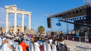 Apollon Tapınağı’nda Zorba da vardı, Anadolu rock da