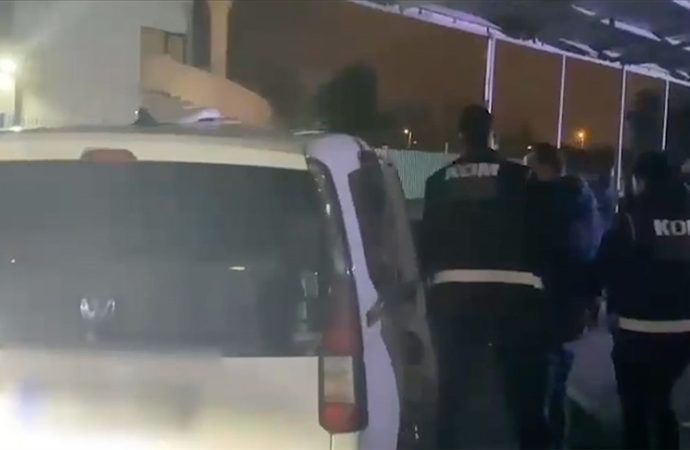 FETÖ operasyonunda 18 doktor gözaltına alındı