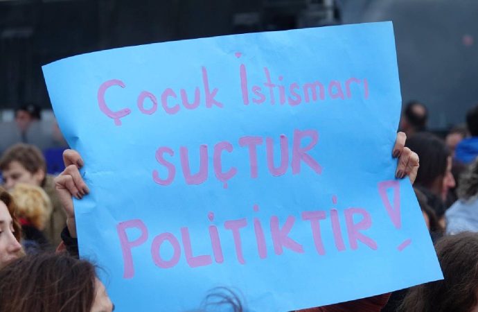 Yerleştirdiği gizli kameraya kendi görüntüsü yansıdı: Çocuk istismarı sanığına 15 yıl 9 ay hapis!
