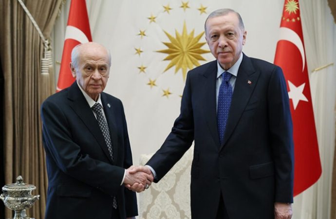 Ahmet Hoca’yı ‘oraya tıkan kudret’ hâlâ öyle mi istiyor?