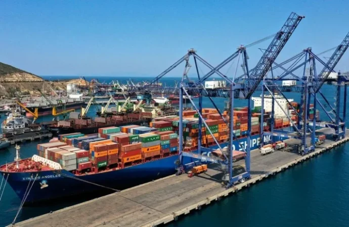 Yüksek enflasyon ortamında bu fakir millet parasını nereye harcadı?