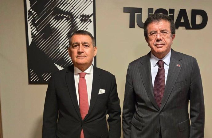 Ak Parti TÜSİAD’dan özür mü diliyor?