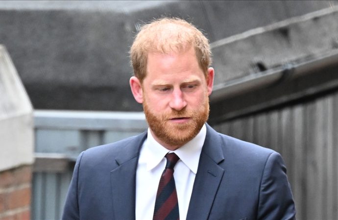Prens Harry, ailesiyle barışmak istiyor