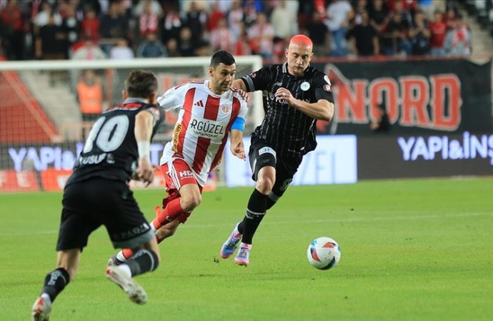 Antalyaspor sahasında tek golle kazandı, biraz rahatladı