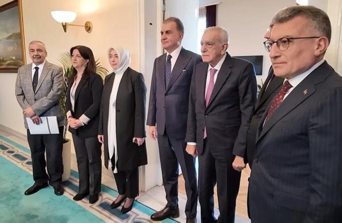 Ömer Çelik’ten ‘Terörsüz Türkiye’ çıkışı: ‘Her olumlu adım, bir sonraki adımı çağıracak’