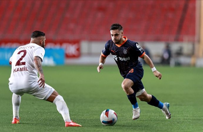 Başakşehir, Hatayspor’a gol yağdırdı