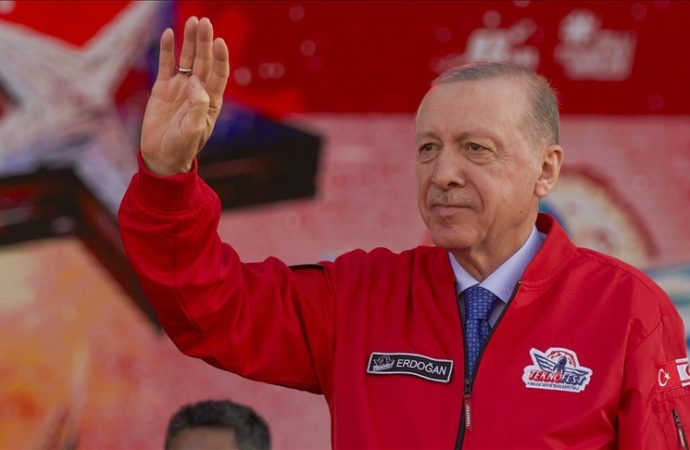 Erdoğan’ın kendisi TeknoFest’te, aklı İmamoğlu’nda