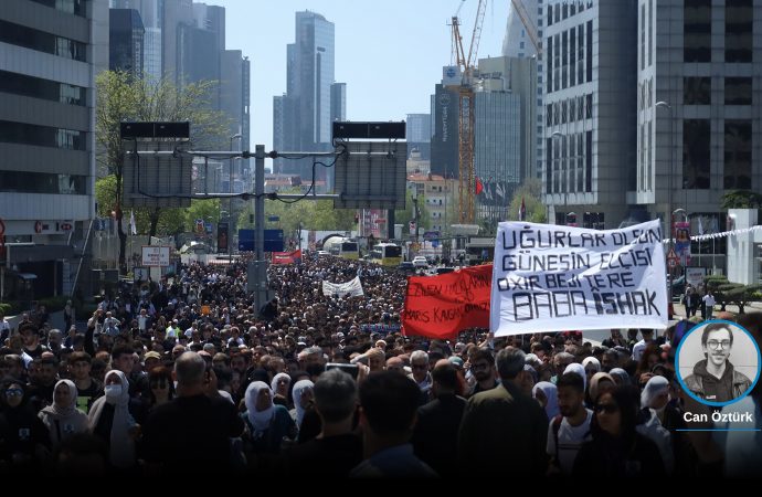 On binlerce kişi Sırrı Süreyya Önder’i Taksim’den Levent’e yürüyerek uğurladı: Sözümüz barış olacak