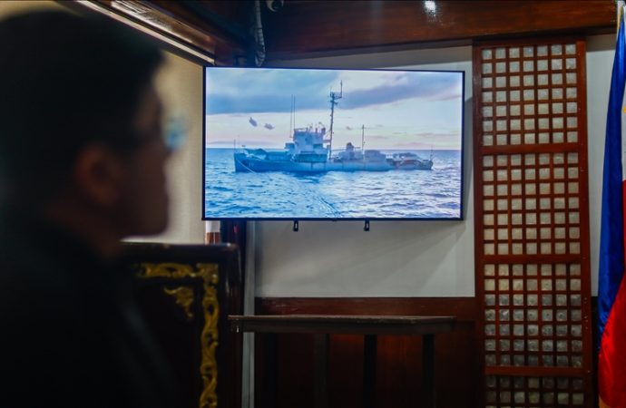 Tatbikatta batırılacak gemi erken battı