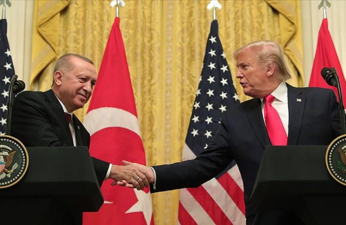 Cumhurbaşkanı Erdoğan telefonla görüştüğü Trump’ı Türkiye’ye davet etti