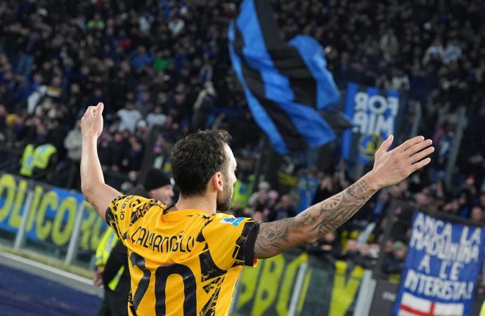 Hakan Çalhanoğlu’nun ceza aldığı soruşturmada yedi kişiye gözaltı