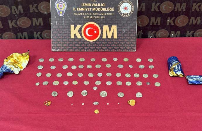 Krem ve diş macunu tüpünde tarihi eser kaçırıyorlardı