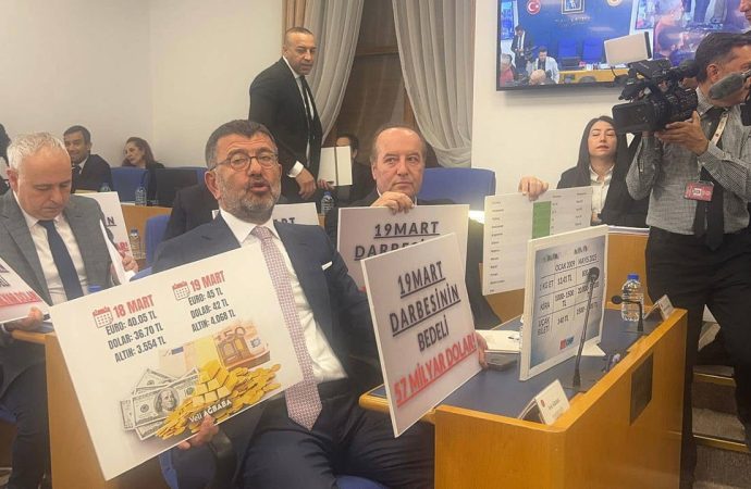 Mecliste Merkez Bankası Başkanı Karahan’a protesto