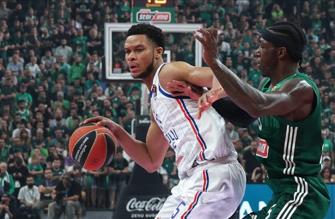 Efes’in nefesi yetmedi, Dörtlü Finale kalamadı