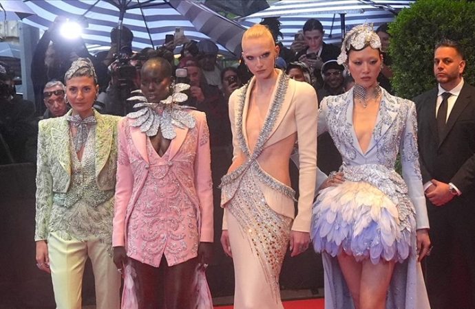 Met Gala’da siyahi şıklık yarışı
