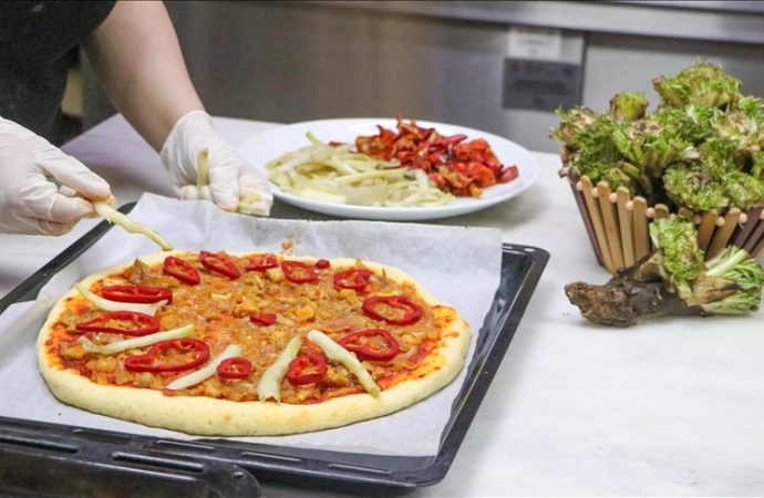 Dünya Kültür Mirası bahçeden kengerli vegan pizza