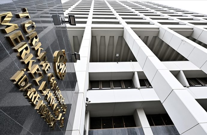Merkez Bankası Başkanı “Maçı kazandık” diyor ama banka rezerv kaybetmeye devam ediyor