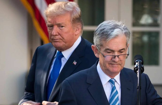 Trump’tan Fed Başkanı Powell’a hakaret: Hiçbir fikri olmayan bir aptal