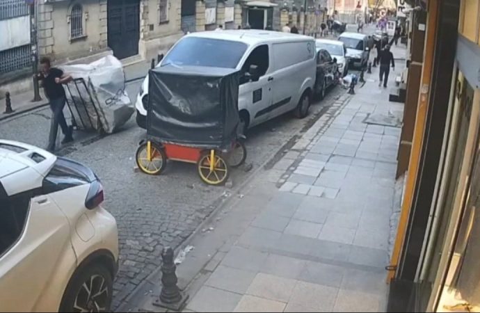 Kâğıt toplayıcısı çöpte servet buldu, ama sevinci kısa sürdü
