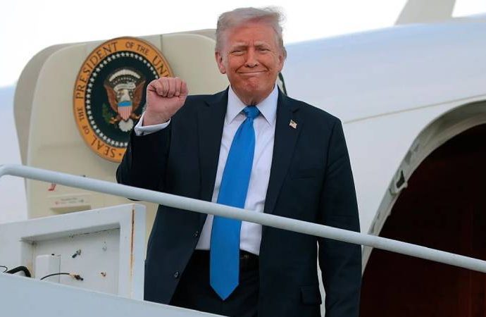 AP, Bloomberg ve Reuters Trump’ın uçağına alınmadı