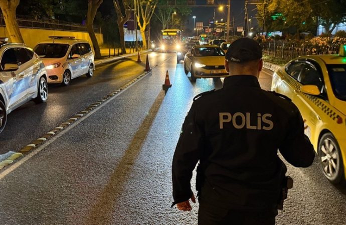 “Huzur İstanbul” uygulamasında 1017 şüpheli yakalandı