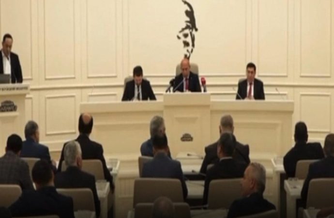 “İmamoğlu” deyince mikrofonu kapattılar: Gaziantep Belediye Meclisi’nde konuşma krizi