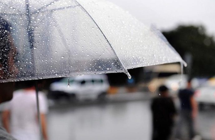 Meteoroloji İstanbul için uyardı: Sağanak üç gün sürecek