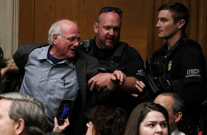 Ben&Jerry’s dondurmalarının kurucusu Ben, Gazze protestosunda gözaltına alındı