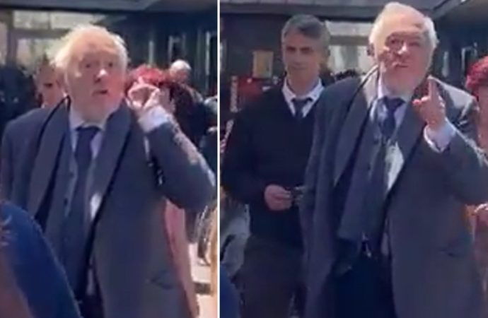 İlber Ortaylı, öğrencilerle tartıştı: Sus bakayım, okulun kapanmasını istemiyorum!