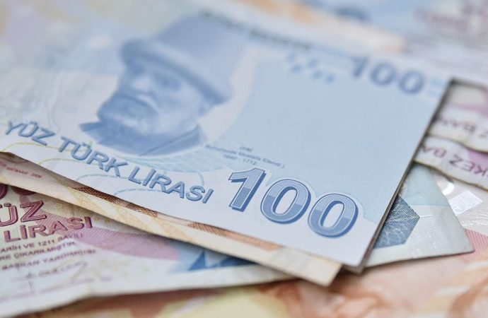 Yabancılar yavaş yavaş borsaya ve tahvil piyasasına dönüyor
