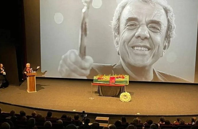 Al Özgentürk’e veda