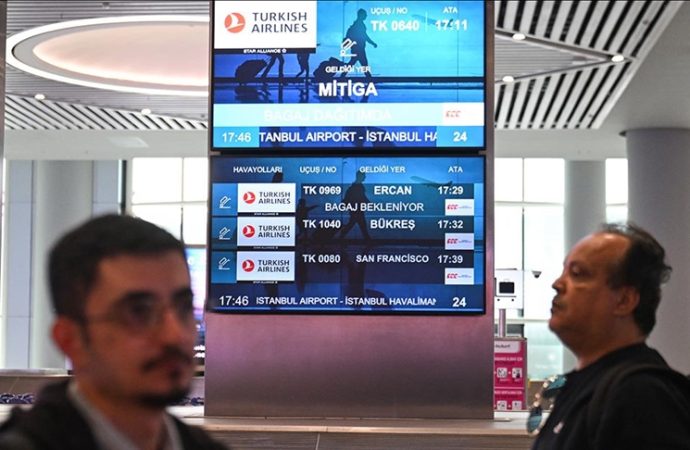 Türk büyükelçiliği ‘gelmeyin’ demişti: Trablus’u terk edenlerin ilk uçağı İstanbul’a geldi