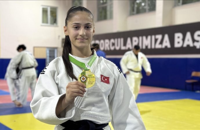 Judocu Meki altın madalyasını Filistinlilere armağan etti