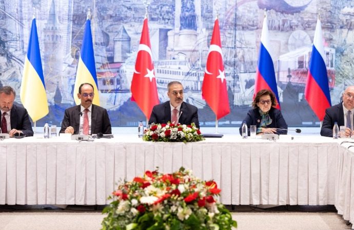 İstanbul Zirvesini Rusya’nın eski talepleri çıkmaza sokmuş